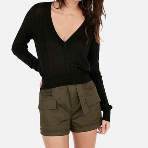 EXPRESS x OLIVIA CULPO Collab Black V-neck Ribbed Lightweight Sweater - Picture 6 of 13